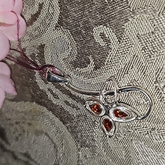 New Sterling Silv3r Baltic Amber Floral Pendant - Picture 4 of 7